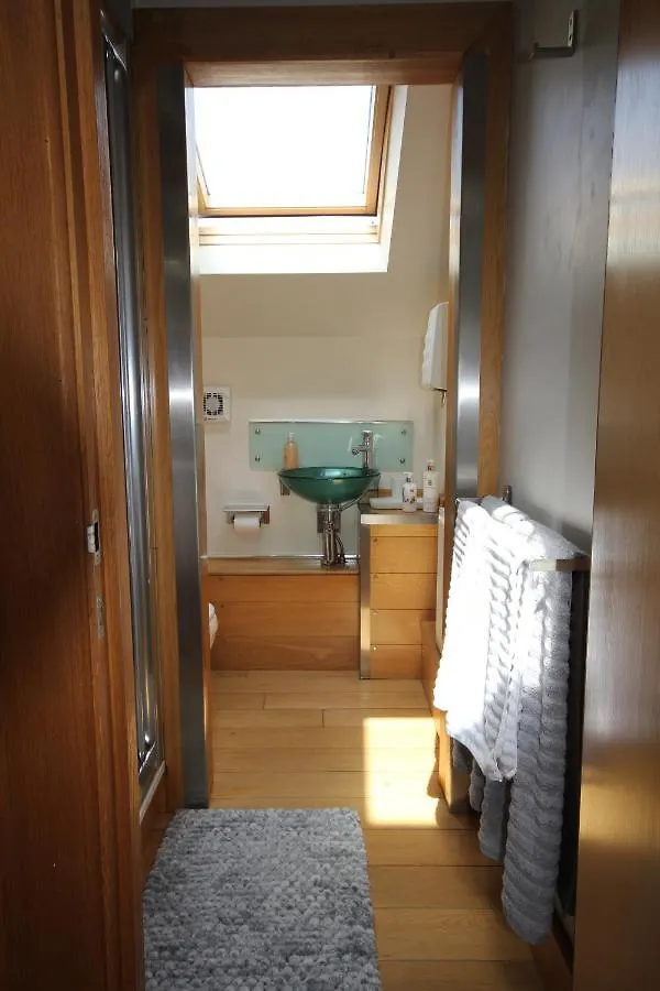 Cambridge City Centre Immaculate 2 Bed Apartment