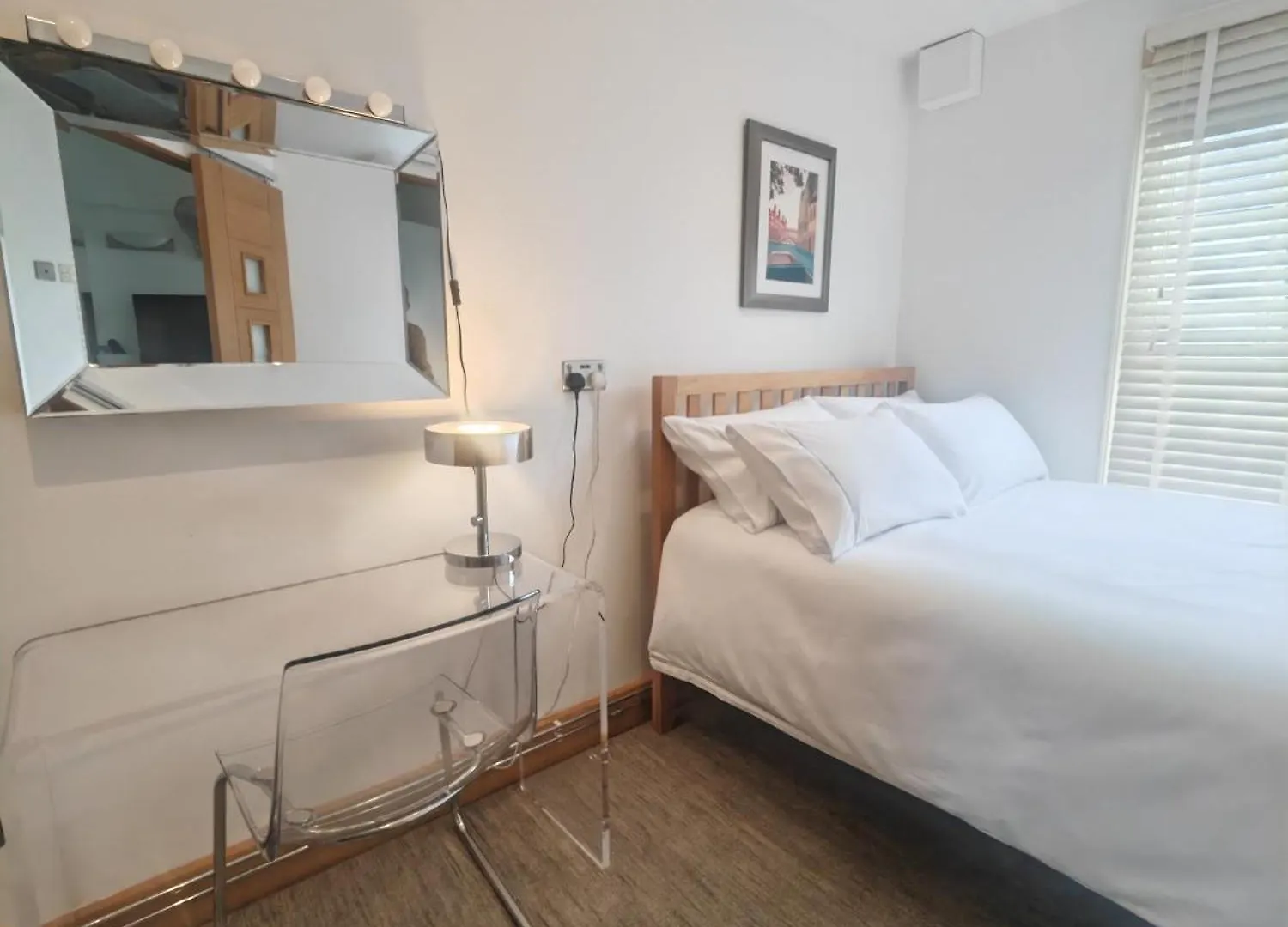 Cambridge City Centre Immaculate 2 Bed Apartment